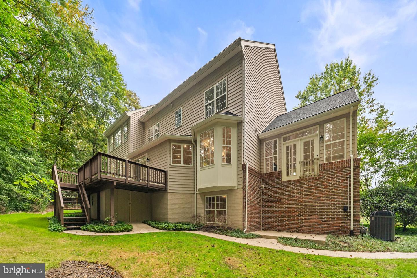 11689 HEINZ CT, OAKTON, Virginia 22124, 5 Bedrooms Bedrooms, ,4 BathroomsBathrooms,Residential,For sale,11689 HEINZ CT,VAFX2268998 MLS # VAFX2268998