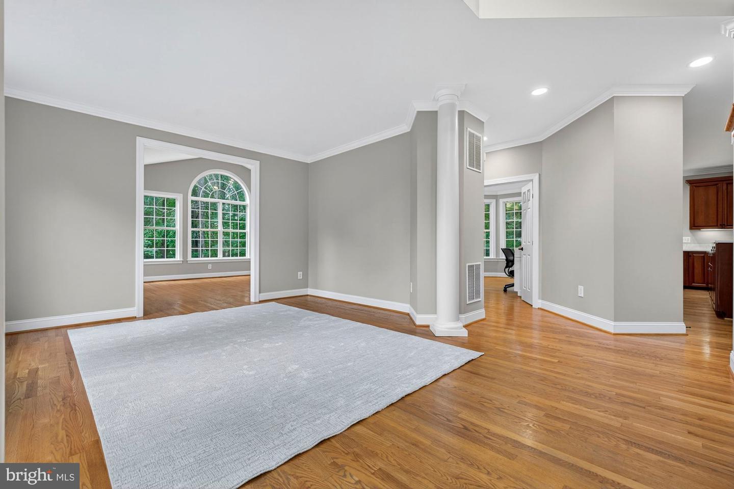 11689 HEINZ CT, OAKTON, Virginia 22124, 5 Bedrooms Bedrooms, ,4 BathroomsBathrooms,Residential,For sale,11689 HEINZ CT,VAFX2268998 MLS # VAFX2268998