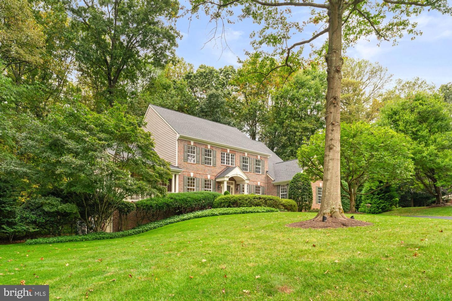 11689 HEINZ CT, OAKTON, Virginia 22124, 5 Bedrooms Bedrooms, ,4 BathroomsBathrooms,Residential,For sale,11689 HEINZ CT,VAFX2268998 MLS # VAFX2268998