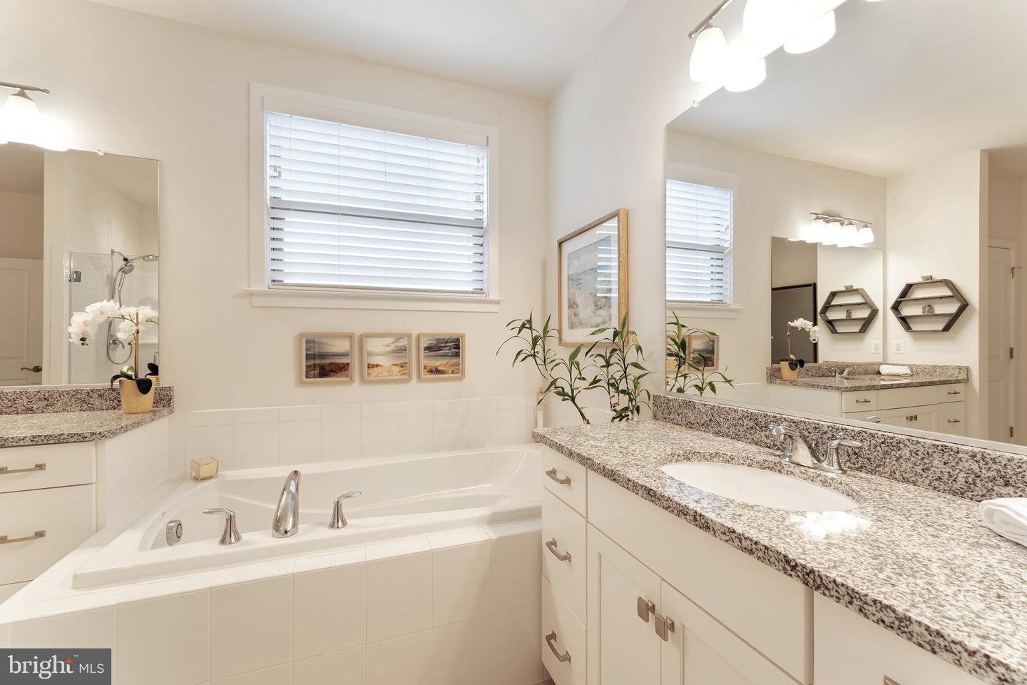 42788 MACBETH TER, ASHBURN, Virginia 20148, 3 Bedrooms Bedrooms, ,2 BathroomsBathrooms,Residential,For sale,42788 MACBETH TER,VALO2107498 MLS # VALO2107498