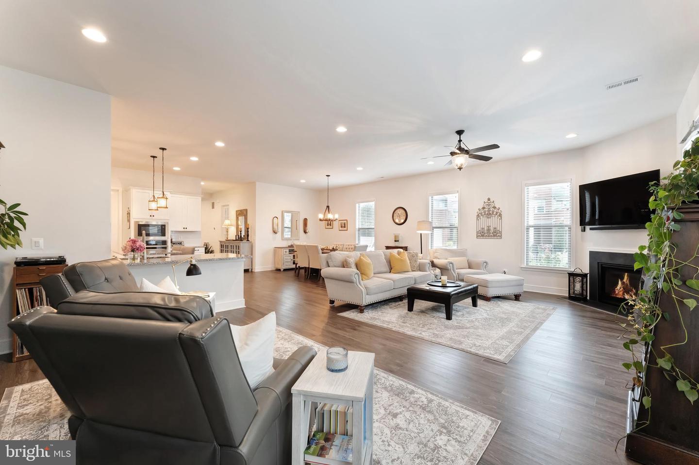 42788 MACBETH TER, ASHBURN, Virginia 20148, 3 Bedrooms Bedrooms, ,2 BathroomsBathrooms,Residential,For sale,42788 MACBETH TER,VALO2107498 MLS # VALO2107498