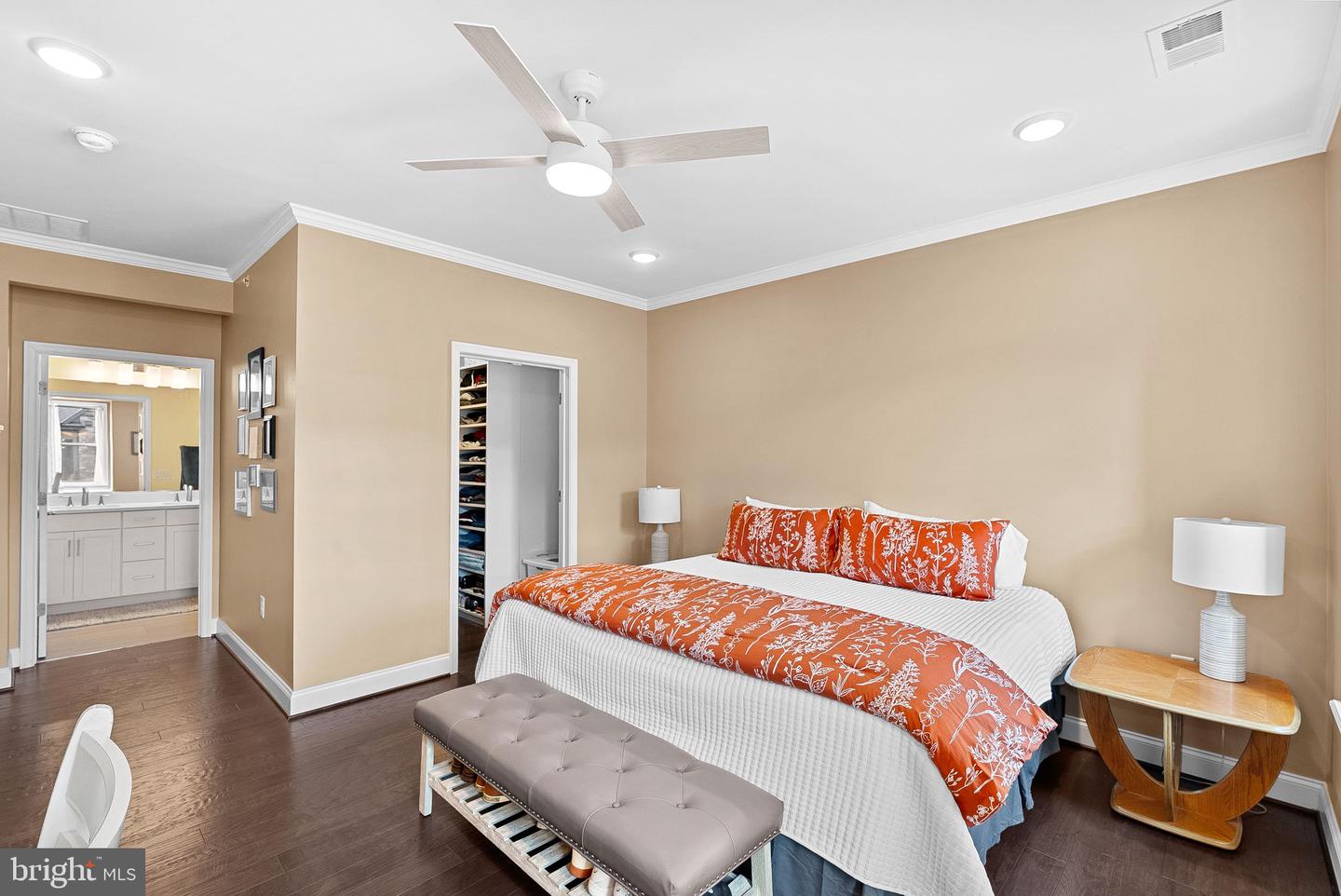 23630 HAVELOCK WALK TER #405, ASHBURN, Virginia 20148, 2 Bedrooms Bedrooms, ,2 BathroomsBathrooms,Residential,For sale,23630 HAVELOCK WALK TER #405,VALO2107510 MLS # VALO2107510