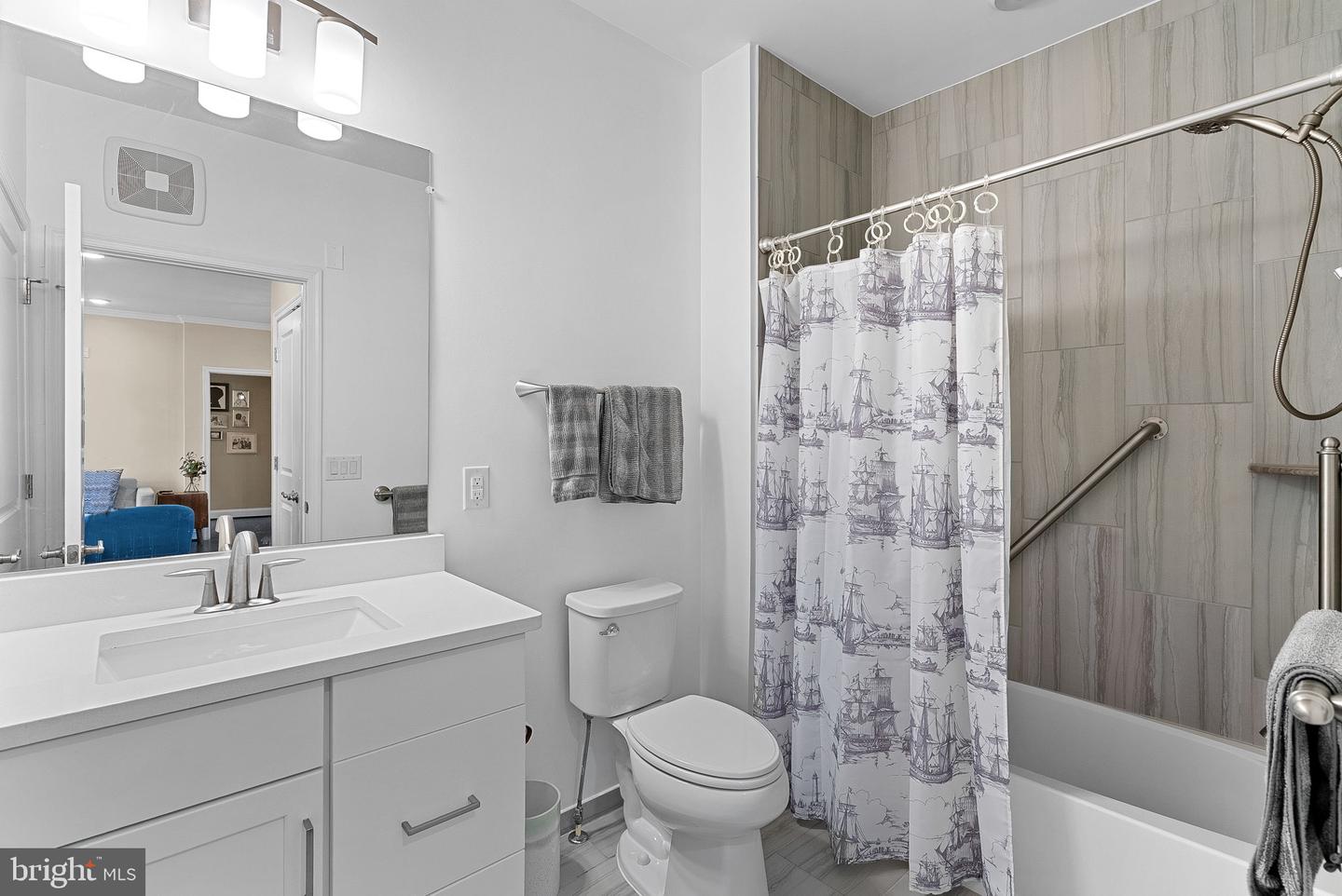 23630 HAVELOCK WALK TER #405, ASHBURN, Virginia 20148, 2 Bedrooms Bedrooms, ,2 BathroomsBathrooms,Residential,For sale,23630 HAVELOCK WALK TER #405,VALO2107510 MLS # VALO2107510