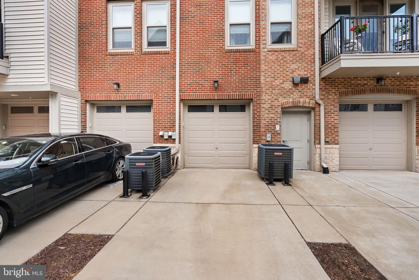 23630 HAVELOCK WALK TER #405, ASHBURN, Virginia 20148, 2 Bedrooms Bedrooms, ,2 BathroomsBathrooms,Residential,For sale,23630 HAVELOCK WALK TER #405,VALO2107510 MLS # VALO2107510