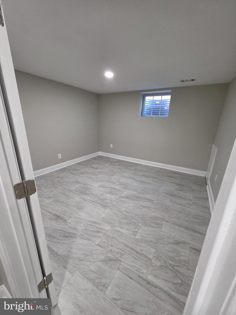 6724 WESTLAWN DR, FALLS CHURCH, Virginia 22042, 6 Bedrooms Bedrooms, ,4 BathroomsBathrooms,Residential,For sale,6724 WESTLAWN DR,VAFX2269006 MLS # VAFX2269006