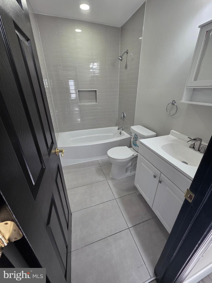 6724 WESTLAWN DR, FALLS CHURCH, Virginia 22042, 6 Bedrooms Bedrooms, ,4 BathroomsBathrooms,Residential,For sale,6724 WESTLAWN DR,VAFX2269006 MLS # VAFX2269006