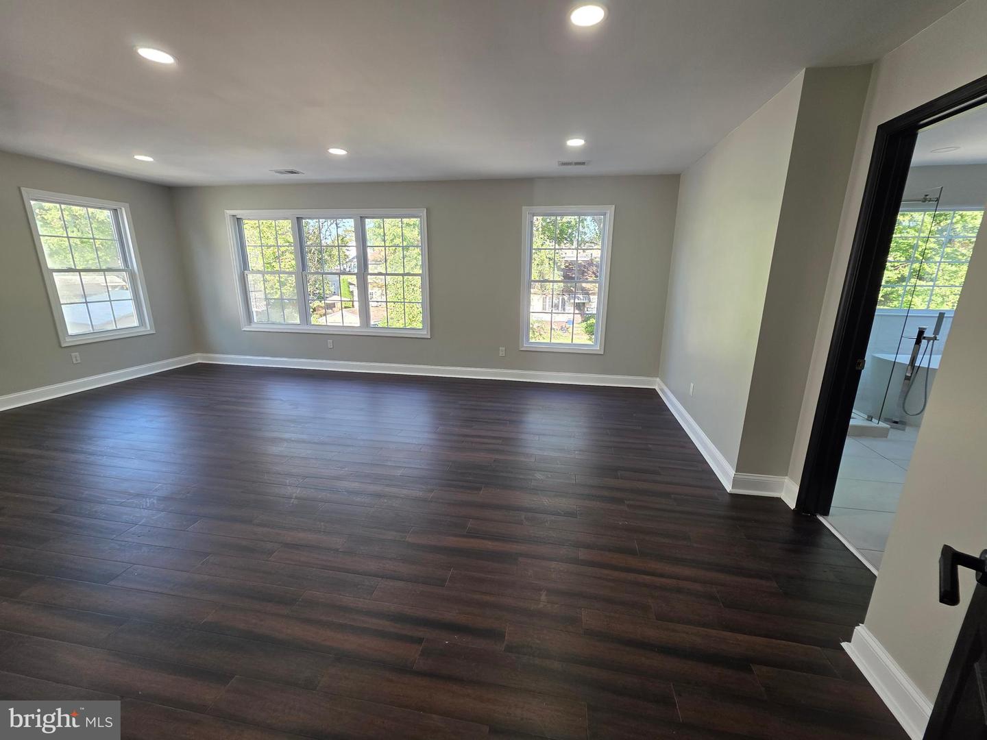 6724 WESTLAWN DR, FALLS CHURCH, Virginia 22042, 6 Bedrooms Bedrooms, ,4 BathroomsBathrooms,Residential,For sale,6724 WESTLAWN DR,VAFX2269006 MLS # VAFX2269006