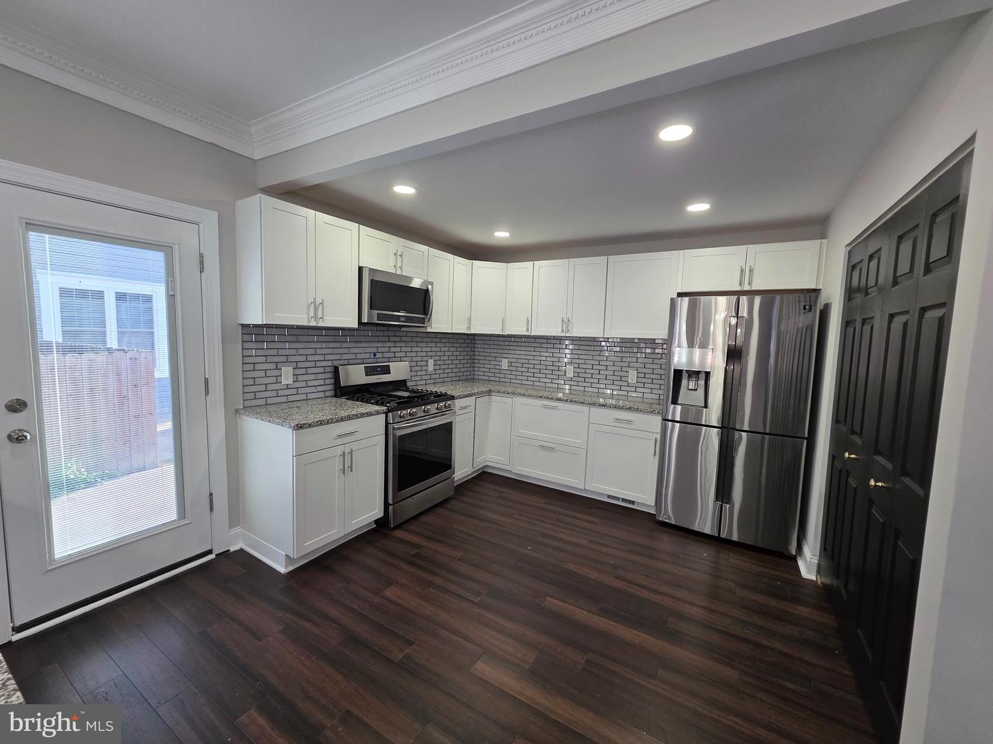 6724 WESTLAWN DR, FALLS CHURCH, Virginia 22042, 6 Bedrooms Bedrooms, ,4 BathroomsBathrooms,Residential,For sale,6724 WESTLAWN DR,VAFX2269006 MLS # VAFX2269006