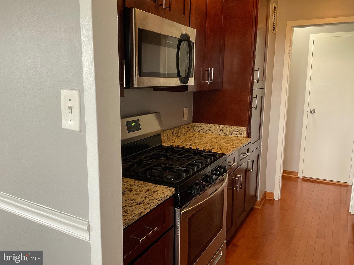301 N BEAUREGARD ST #1114, ALEXANDRIA, Virginia 22312, 1 Bedroom Bedrooms, ,1 BathroomBathrooms,Residential,For sale,301 N BEAUREGARD ST #1114,VAAX2050120 MLS # VAAX2050120