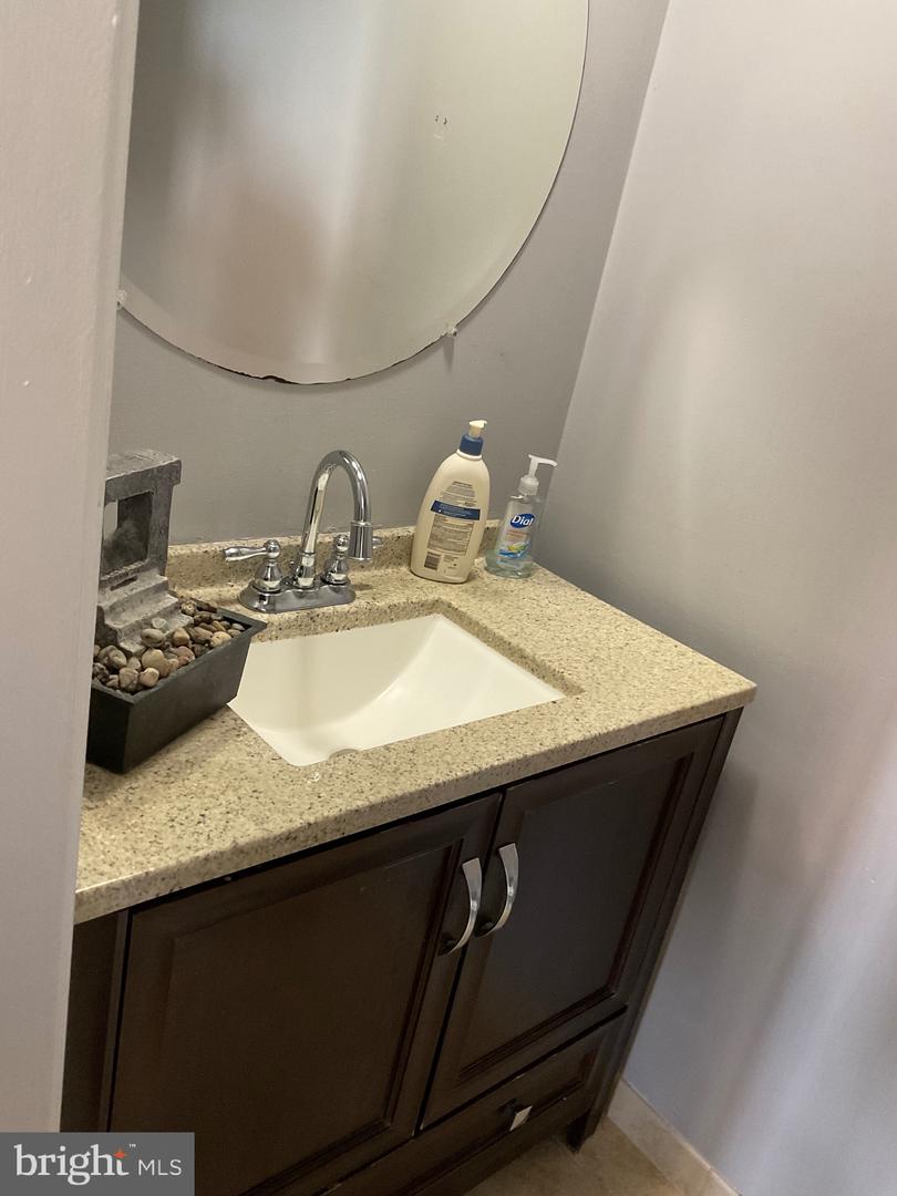 301 N BEAUREGARD ST #1114, ALEXANDRIA, Virginia 22312, 1 Bedroom Bedrooms, ,1 BathroomBathrooms,Residential,For sale,301 N BEAUREGARD ST #1114,VAAX2050120 MLS # VAAX2050120