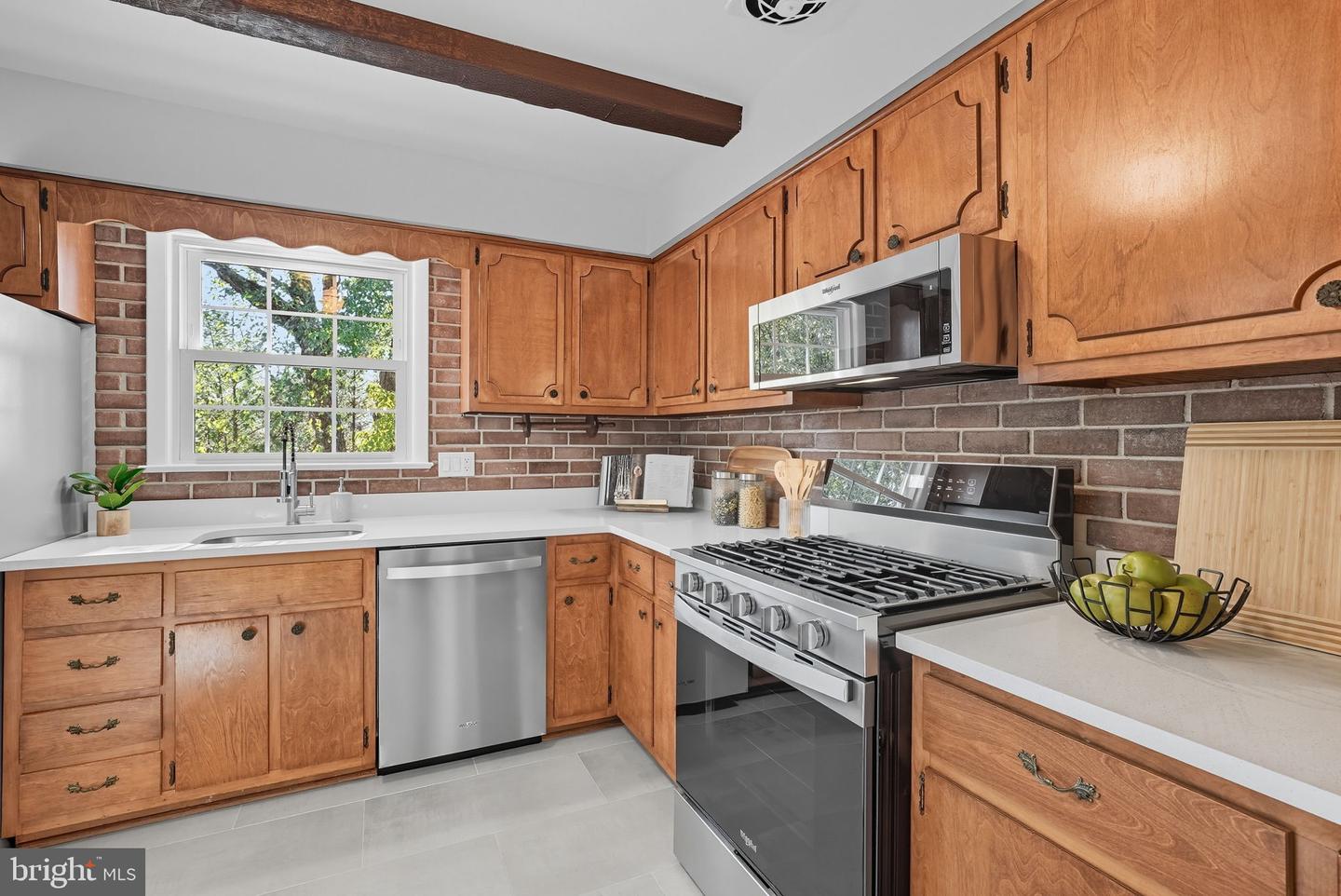 14615 BAUGHER DR, CENTREVILLE, Virginia 20120, 3 Bedrooms Bedrooms, ,2 BathroomsBathrooms,Residential,For sale,14615 BAUGHER DR,VAFX2269156 MLS # VAFX2269156