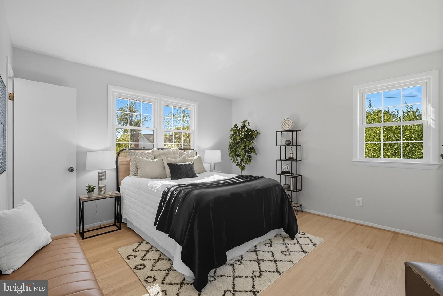 14615 BAUGHER DR, CENTREVILLE, Virginia 20120, 3 Bedrooms Bedrooms, ,2 BathroomsBathrooms,Residential,For sale,14615 BAUGHER DR,VAFX2269156 MLS # VAFX2269156