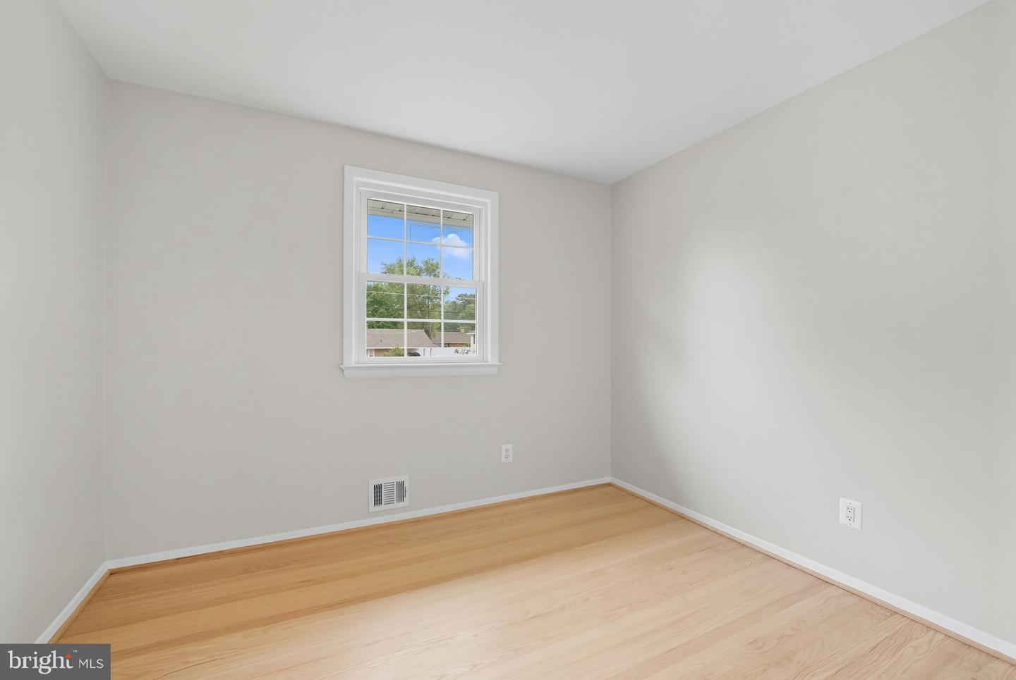 14615 BAUGHER DR, CENTREVILLE, Virginia 20120, 3 Bedrooms Bedrooms, ,2 BathroomsBathrooms,Residential,For sale,14615 BAUGHER DR,VAFX2269156 MLS # VAFX2269156