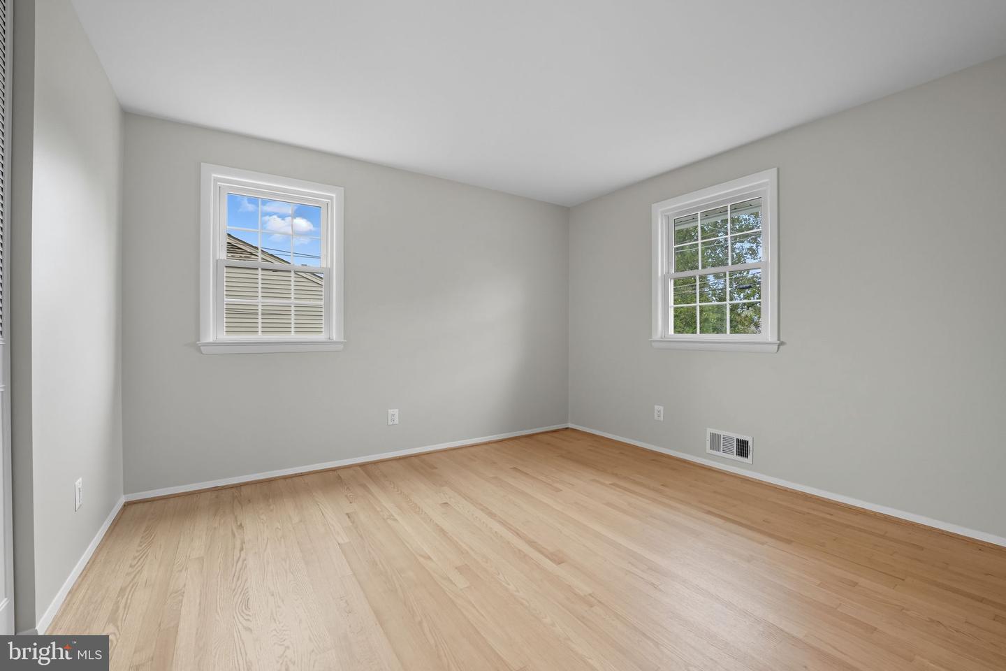 14615 BAUGHER DR, CENTREVILLE, Virginia 20120, 3 Bedrooms Bedrooms, ,2 BathroomsBathrooms,Residential,For sale,14615 BAUGHER DR,VAFX2269156 MLS # VAFX2269156