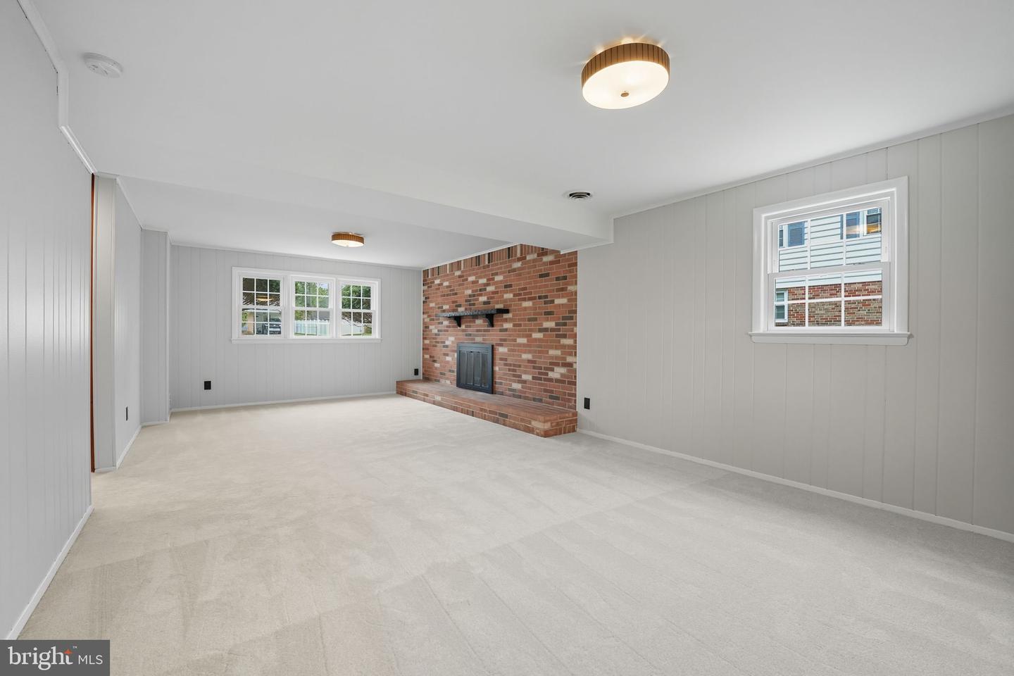 14615 BAUGHER DR, CENTREVILLE, Virginia 20120, 3 Bedrooms Bedrooms, ,2 BathroomsBathrooms,Residential,For sale,14615 BAUGHER DR,VAFX2269156 MLS # VAFX2269156