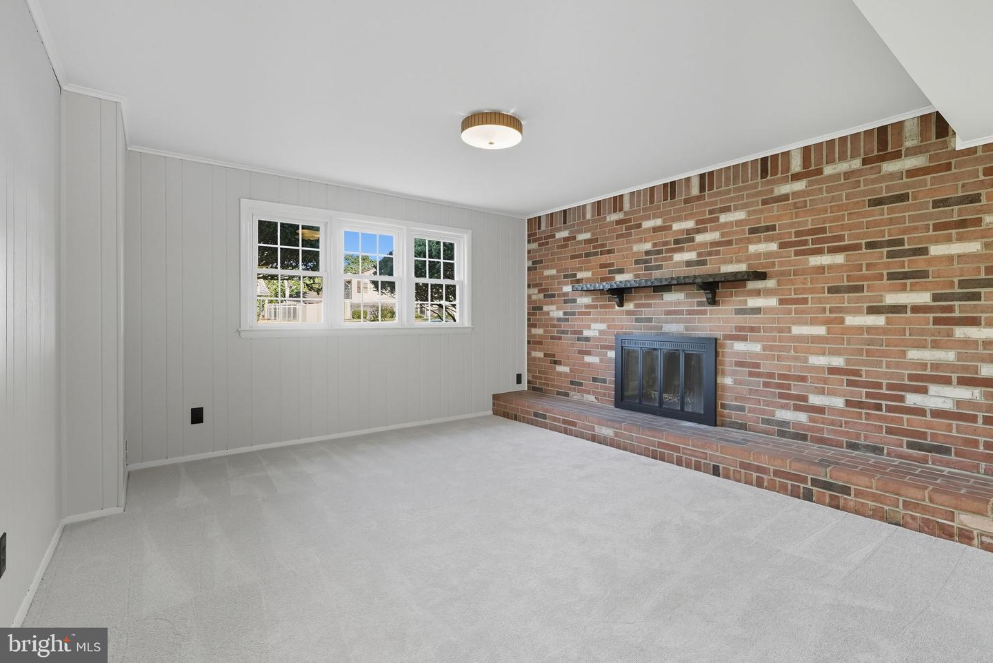 14615 BAUGHER DR, CENTREVILLE, Virginia 20120, 3 Bedrooms Bedrooms, ,2 BathroomsBathrooms,Residential,For sale,14615 BAUGHER DR,VAFX2269156 MLS # VAFX2269156