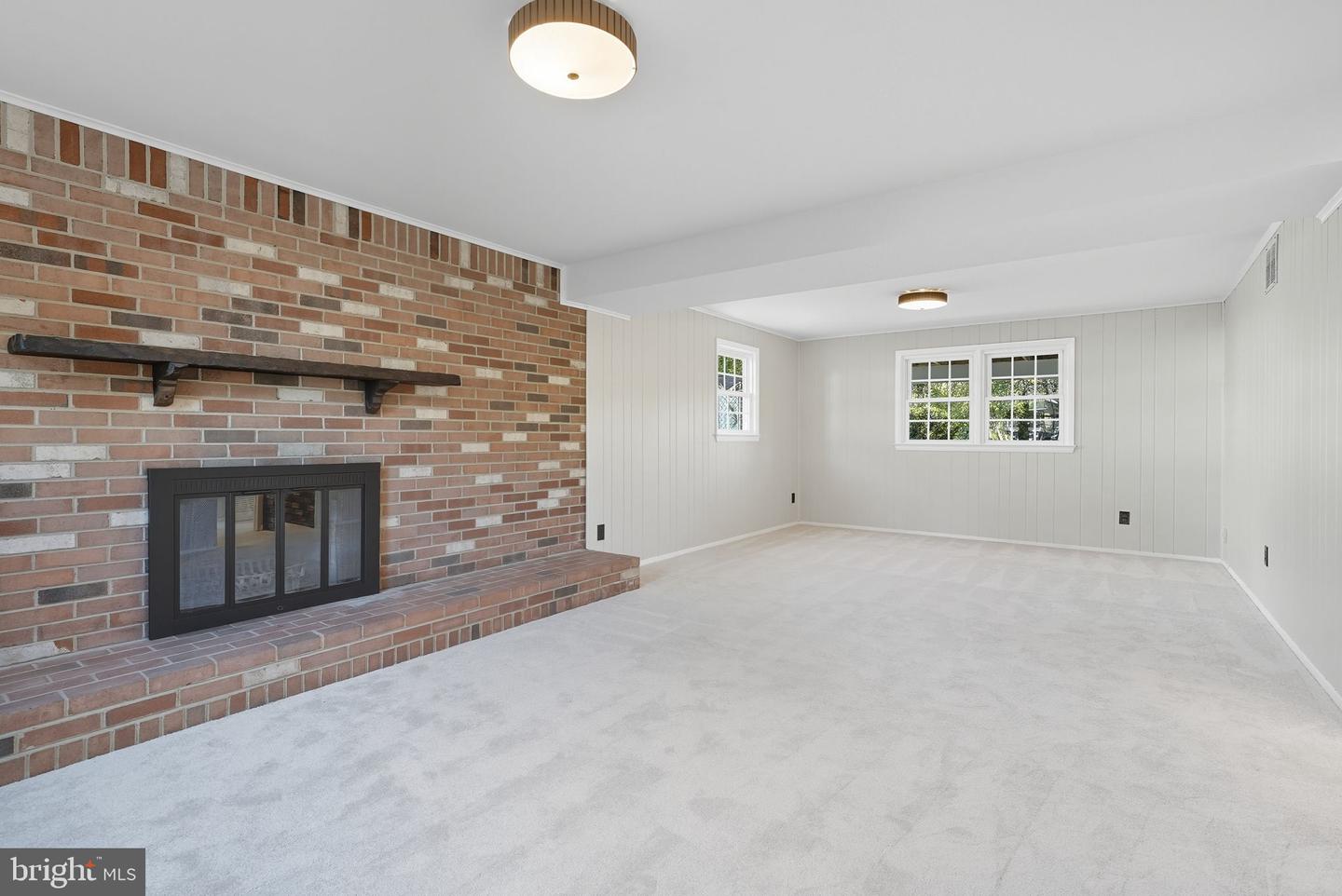 14615 BAUGHER DR, CENTREVILLE, Virginia 20120, 3 Bedrooms Bedrooms, ,2 BathroomsBathrooms,Residential,For sale,14615 BAUGHER DR,VAFX2269156 MLS # VAFX2269156