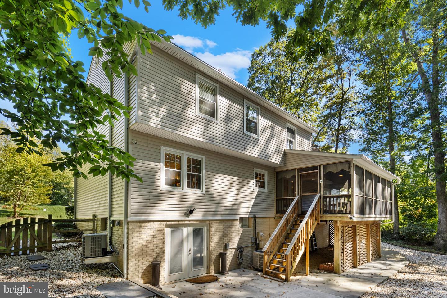 15350 MAYWOOD DR, DUMFRIES, Virginia 22025, 4 Bedrooms Bedrooms, ,2 BathroomsBathrooms,Residential,For sale,15350 MAYWOOD DR,VAPW2104714 MLS # VAPW2104714