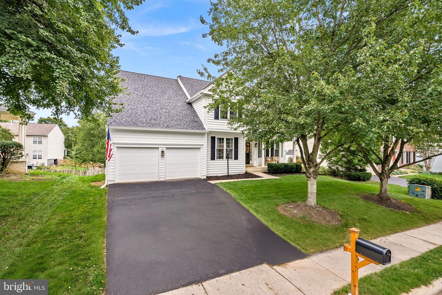 207 LAWNHILL CT SW, LEESBURG, Virginia 20175, 4 Bedrooms Bedrooms, ,3 BathroomsBathrooms,Residential,For sale,207 LAWNHILL CT SW,VALO2107582 MLS # VALO2107582