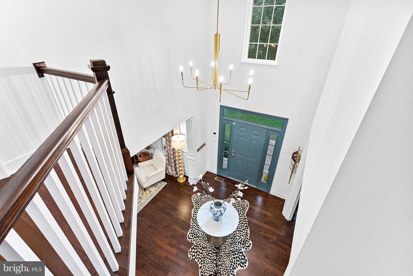 207 LAWNHILL CT SW, LEESBURG, Virginia 20175, 4 Bedrooms Bedrooms, ,3 BathroomsBathrooms,Residential,For sale,207 LAWNHILL CT SW,VALO2107582 MLS # VALO2107582