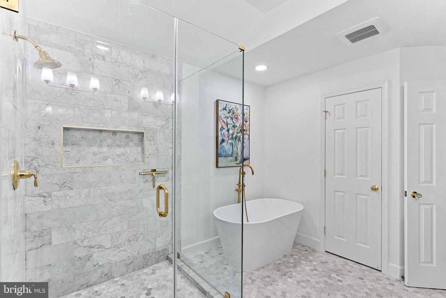 207 LAWNHILL CT SW, LEESBURG, Virginia 20175, 4 Bedrooms Bedrooms, ,3 BathroomsBathrooms,Residential,For sale,207 LAWNHILL CT SW,VALO2107582 MLS # VALO2107582