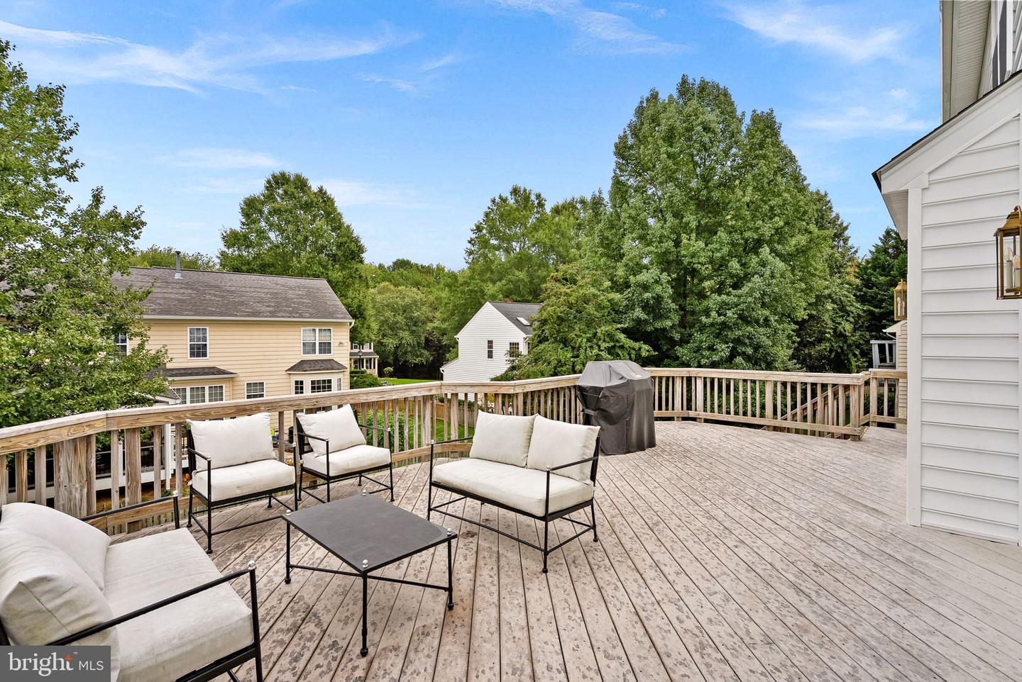 207 LAWNHILL CT SW, LEESBURG, Virginia 20175, 4 Bedrooms Bedrooms, ,3 BathroomsBathrooms,Residential,For sale,207 LAWNHILL CT SW,VALO2107582 MLS # VALO2107582
