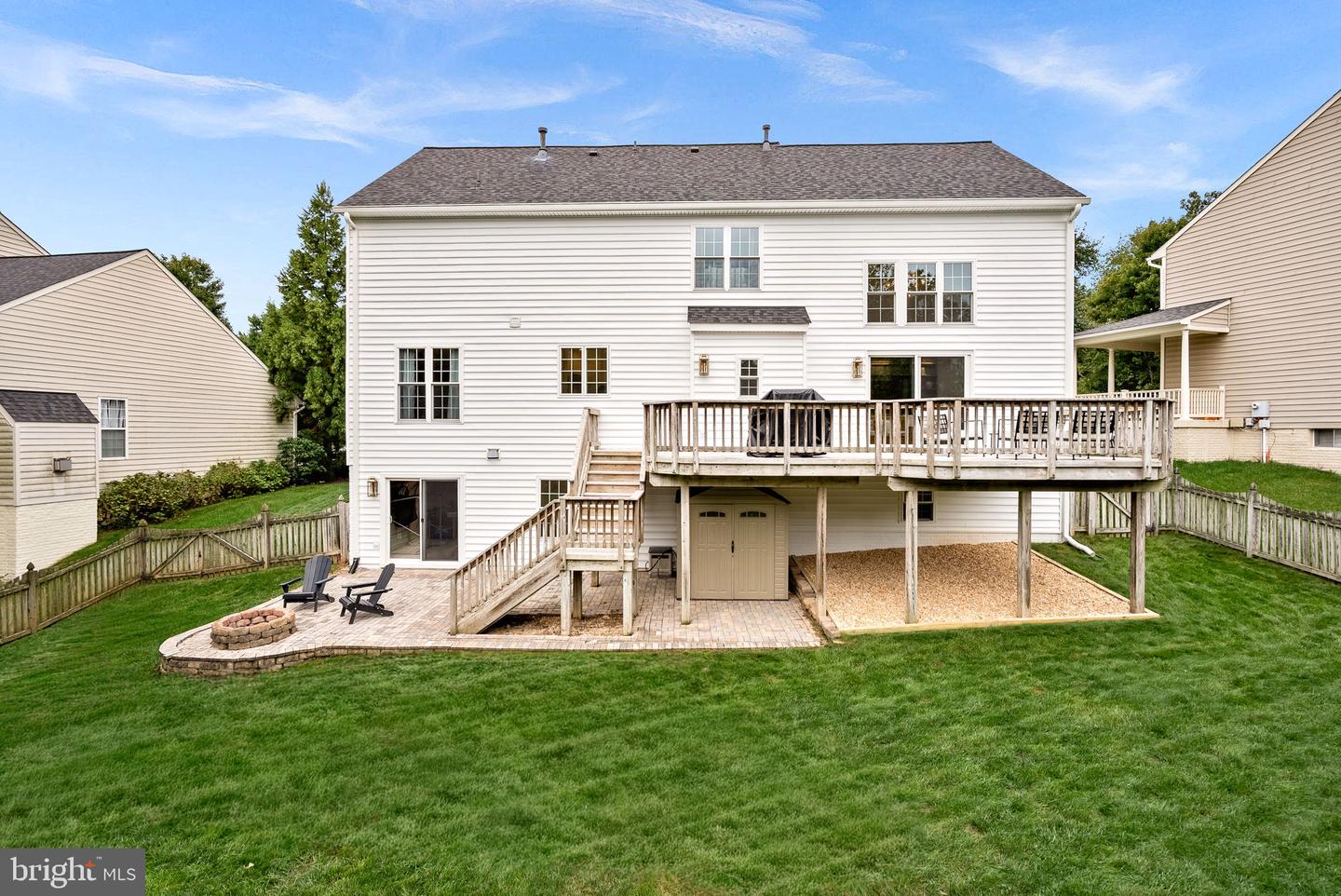 207 LAWNHILL CT SW, LEESBURG, Virginia 20175, 4 Bedrooms Bedrooms, ,3 BathroomsBathrooms,Residential,For sale,207 LAWNHILL CT SW,VALO2107582 MLS # VALO2107582