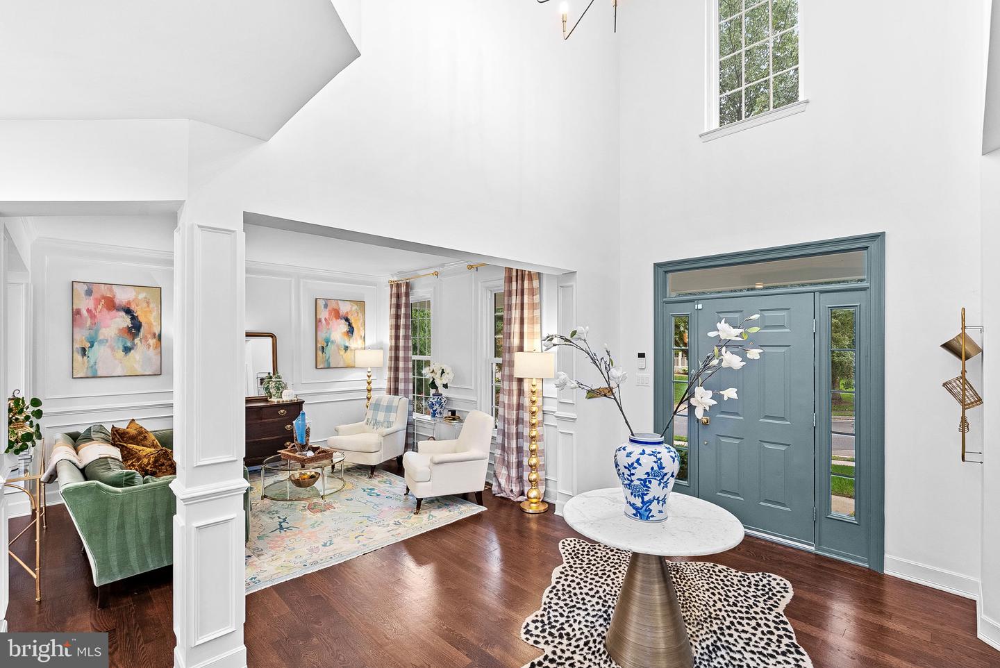 207 LAWNHILL CT SW, LEESBURG, Virginia 20175, 4 Bedrooms Bedrooms, ,3 BathroomsBathrooms,Residential,For sale,207 LAWNHILL CT SW,VALO2107582 MLS # VALO2107582