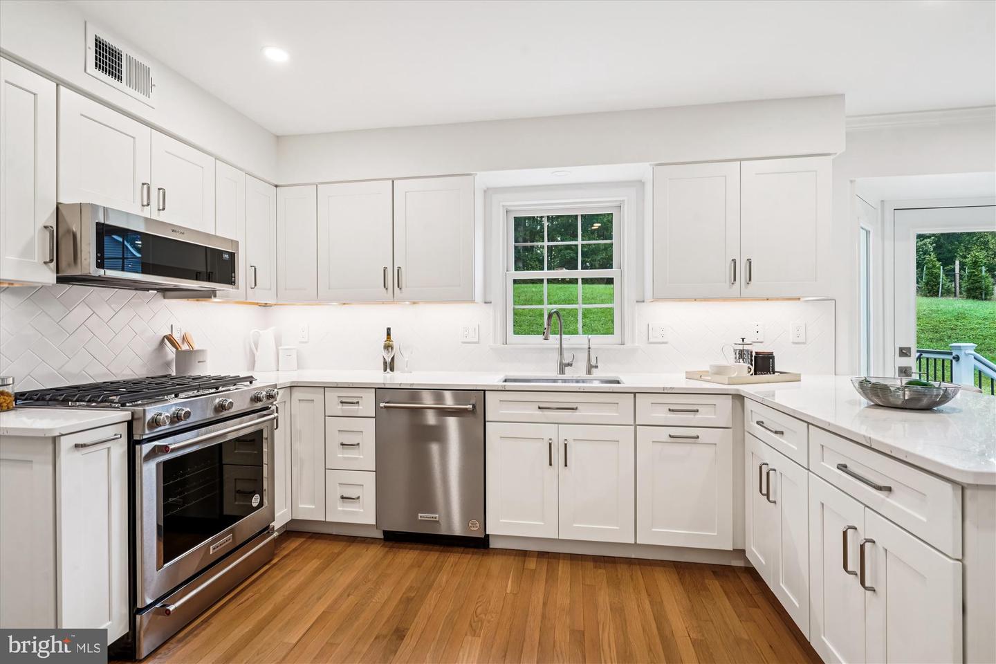 11952 HAWKSBEARD CT, OAKTON, Virginia 22124, 4 Bedrooms Bedrooms, ,2 BathroomsBathrooms,Residential,For sale,11952 HAWKSBEARD CT,VAFX2269138 MLS # VAFX2269138