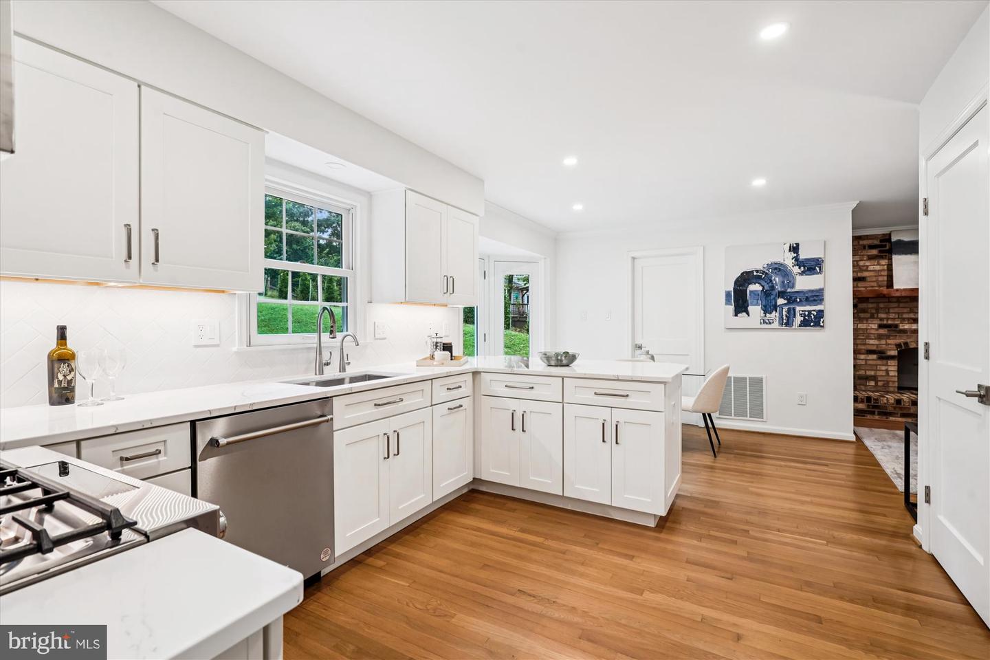 11952 HAWKSBEARD CT, OAKTON, Virginia 22124, 4 Bedrooms Bedrooms, ,2 BathroomsBathrooms,Residential,For sale,11952 HAWKSBEARD CT,VAFX2269138 MLS # VAFX2269138