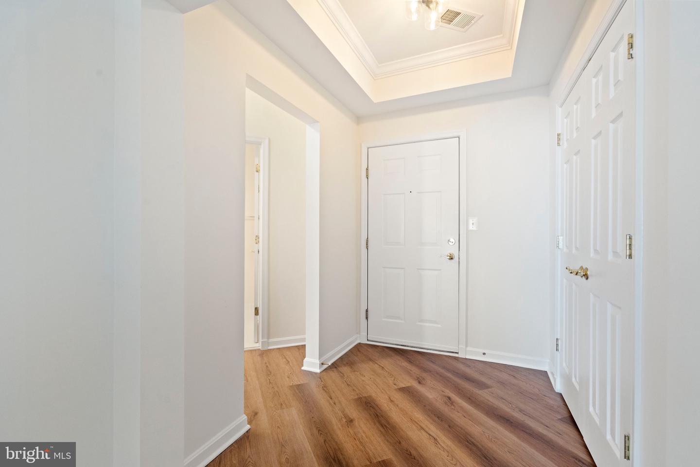 20745 ROYAL PALACE SQ #210, STERLING, Virginia 20165, 3 Bedrooms Bedrooms, ,2 BathroomsBathrooms,Residential,For sale,20745 ROYAL PALACE SQ #210,VALO2107332 MLS # VALO2107332