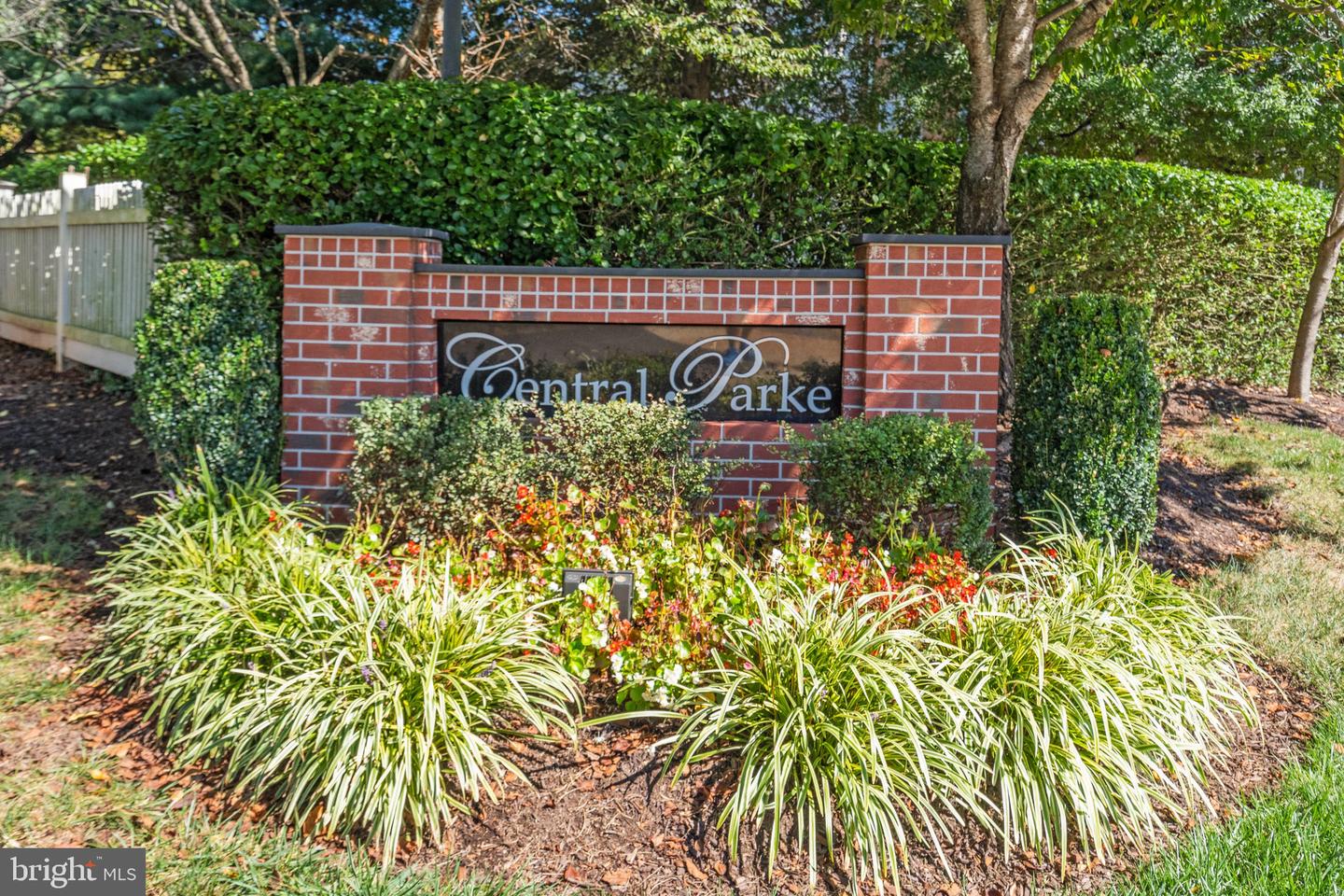 20745 ROYAL PALACE SQ #210, STERLING, Virginia 20165, 3 Bedrooms Bedrooms, ,2 BathroomsBathrooms,Residential,For sale,20745 ROYAL PALACE SQ #210,VALO2107332 MLS # VALO2107332