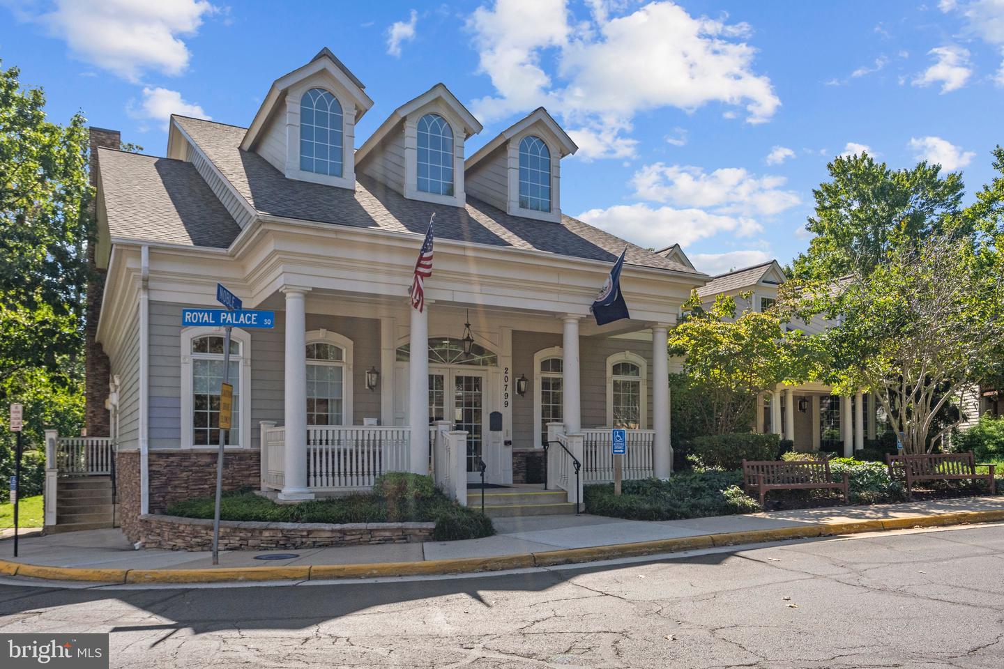 20745 ROYAL PALACE SQ #210, STERLING, Virginia 20165, 3 Bedrooms Bedrooms, ,2 BathroomsBathrooms,Residential,For sale,20745 ROYAL PALACE SQ #210,VALO2107332 MLS # VALO2107332
