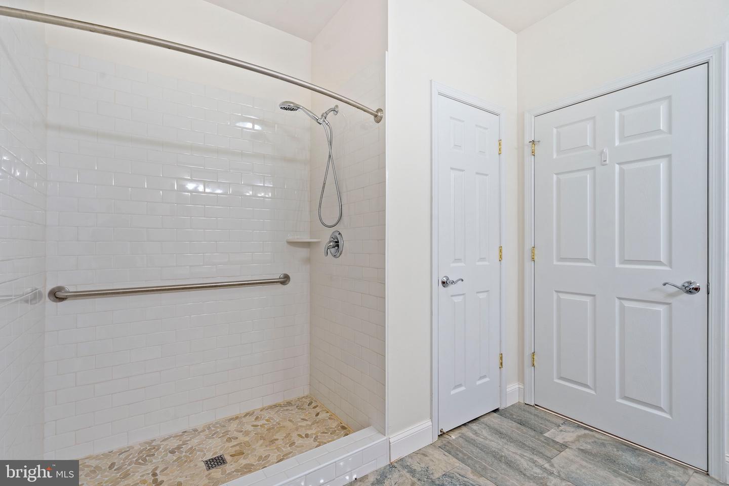 20745 ROYAL PALACE SQ #210, STERLING, Virginia 20165, 3 Bedrooms Bedrooms, ,2 BathroomsBathrooms,Residential,For sale,20745 ROYAL PALACE SQ #210,VALO2107332 MLS # VALO2107332