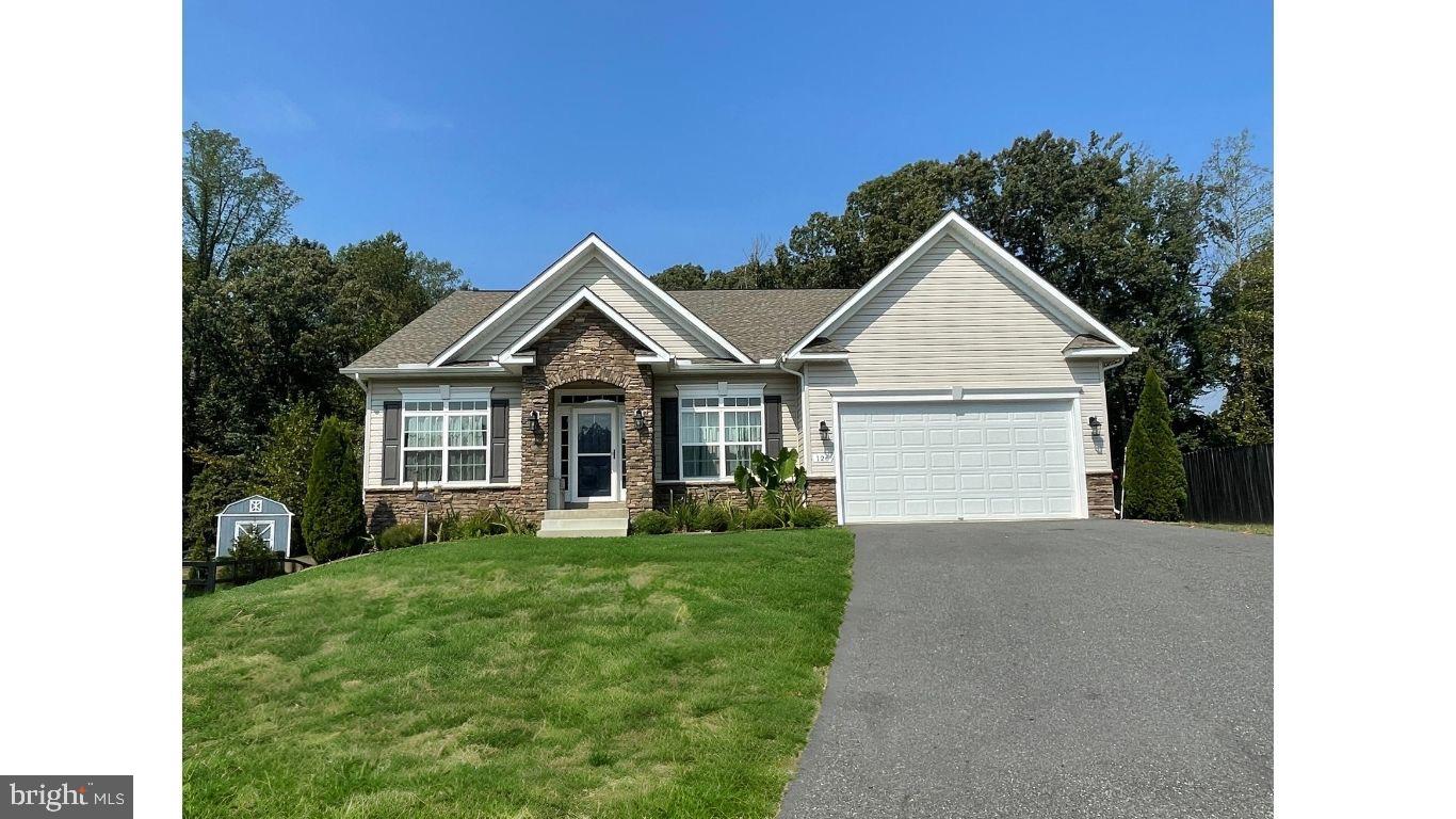 126 HOPE FOREST CT, STAFFORD, Virginia 22554, 5 Bedrooms Bedrooms, 8 Rooms Rooms,3 BathroomsBathrooms,Residential,For sale,126 HOPE FOREST CT,VAST2042834 MLS # VAST2042834