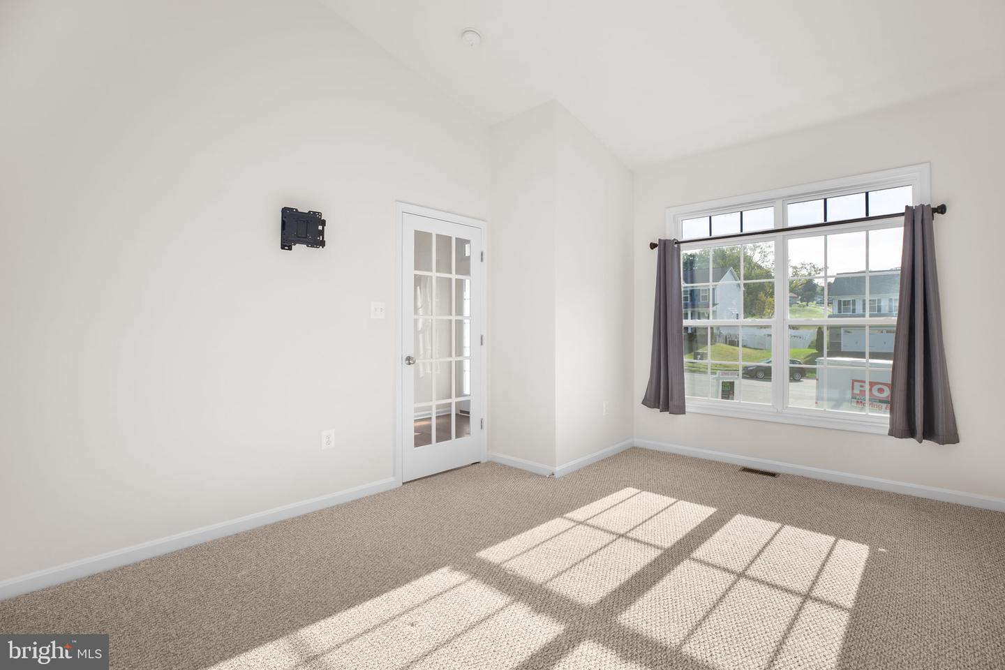 126 HOPE FOREST CT, STAFFORD, Virginia 22554, 5 Bedrooms Bedrooms, 8 Rooms Rooms,3 BathroomsBathrooms,Residential,For sale,126 HOPE FOREST CT,VAST2042834 MLS # VAST2042834