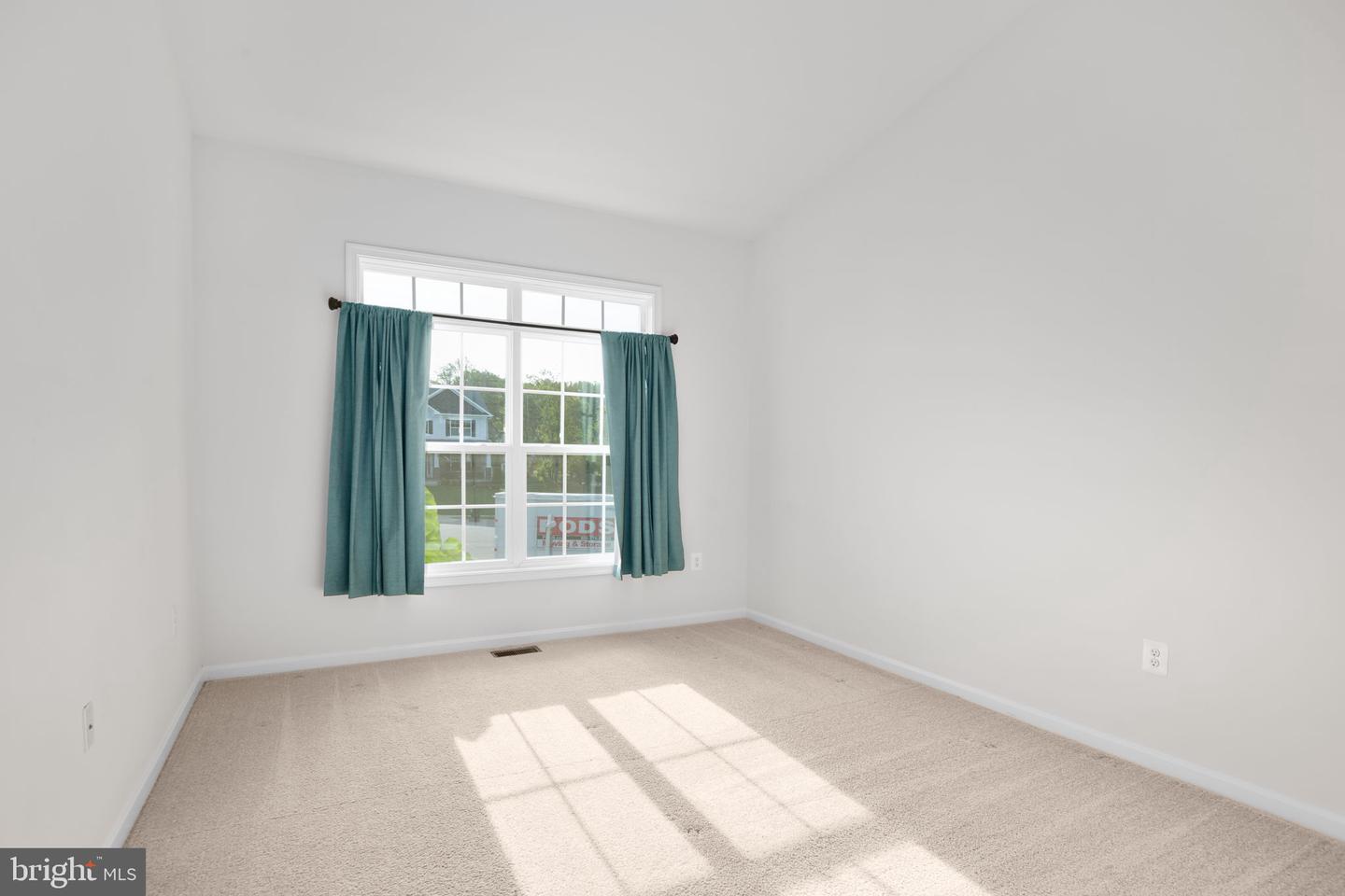 126 HOPE FOREST CT, STAFFORD, Virginia 22554, 5 Bedrooms Bedrooms, 8 Rooms Rooms,3 BathroomsBathrooms,Residential,For sale,126 HOPE FOREST CT,VAST2042834 MLS # VAST2042834