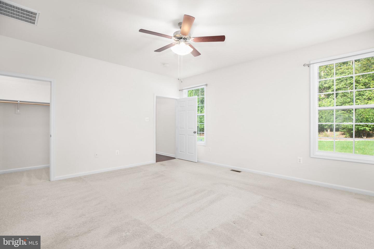 126 HOPE FOREST CT, STAFFORD, Virginia 22554, 5 Bedrooms Bedrooms, 8 Rooms Rooms,3 BathroomsBathrooms,Residential,For sale,126 HOPE FOREST CT,VAST2042834 MLS # VAST2042834