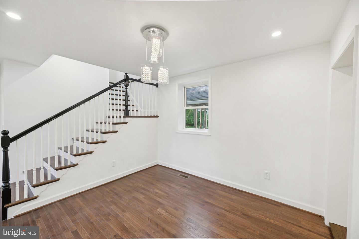 8444 WOODLAWN ST, ALEXANDRIA, Virginia 22309, 4 Bedrooms Bedrooms, ,3 BathroomsBathrooms,Residential,For sale,8444 WOODLAWN ST,VAFX2268646 MLS # VAFX2268646