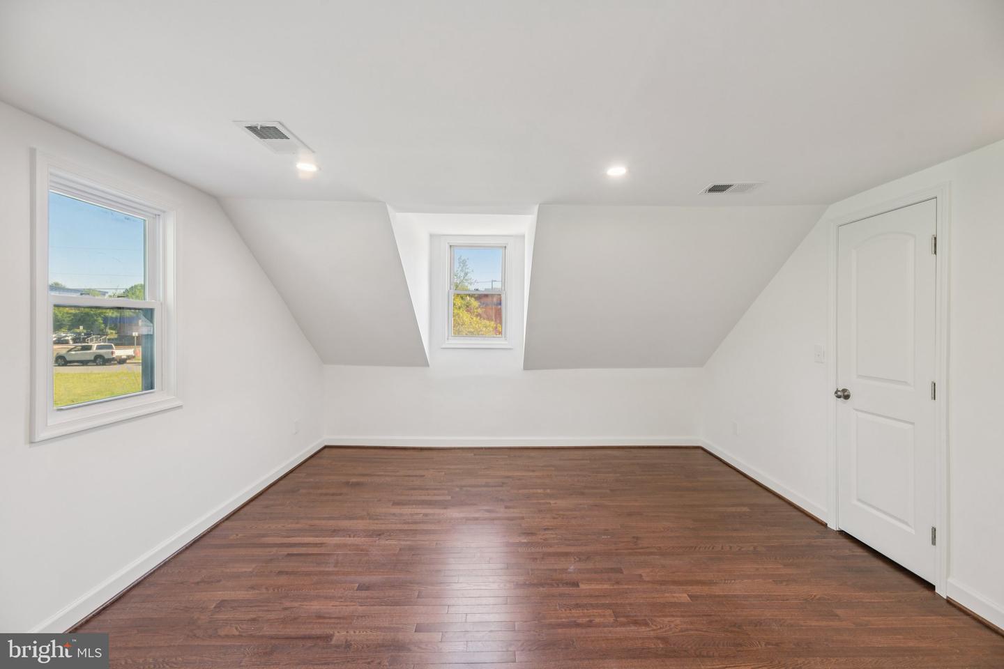 8444 WOODLAWN ST, ALEXANDRIA, Virginia 22309, 4 Bedrooms Bedrooms, ,3 BathroomsBathrooms,Residential,For sale,8444 WOODLAWN ST,VAFX2268646 MLS # VAFX2268646