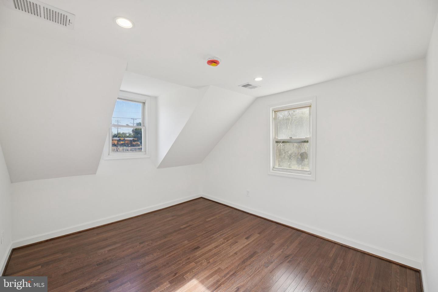 8444 WOODLAWN ST, ALEXANDRIA, Virginia 22309, 4 Bedrooms Bedrooms, ,3 BathroomsBathrooms,Residential,For sale,8444 WOODLAWN ST,VAFX2268646 MLS # VAFX2268646