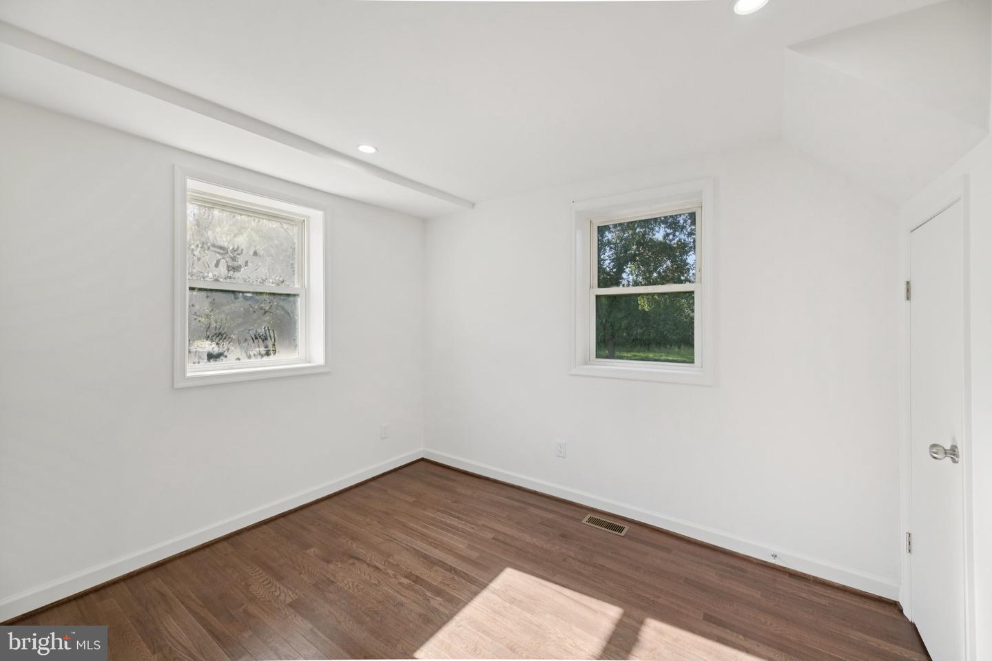 8444 WOODLAWN ST, ALEXANDRIA, Virginia 22309, 4 Bedrooms Bedrooms, ,3 BathroomsBathrooms,Residential,For sale,8444 WOODLAWN ST,VAFX2268646 MLS # VAFX2268646