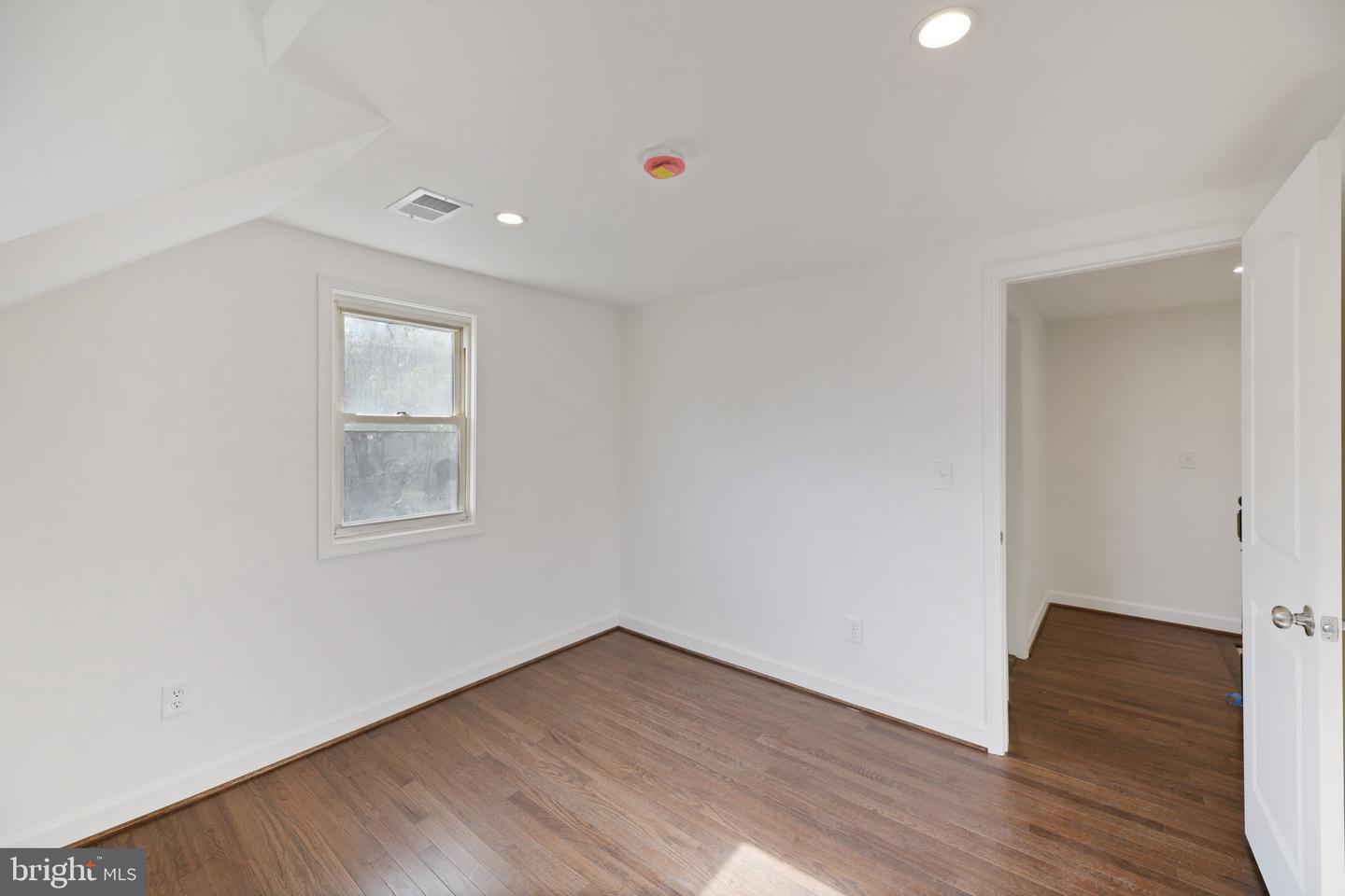 8444 WOODLAWN ST, ALEXANDRIA, Virginia 22309, 4 Bedrooms Bedrooms, ,3 BathroomsBathrooms,Residential,For sale,8444 WOODLAWN ST,VAFX2268646 MLS # VAFX2268646
