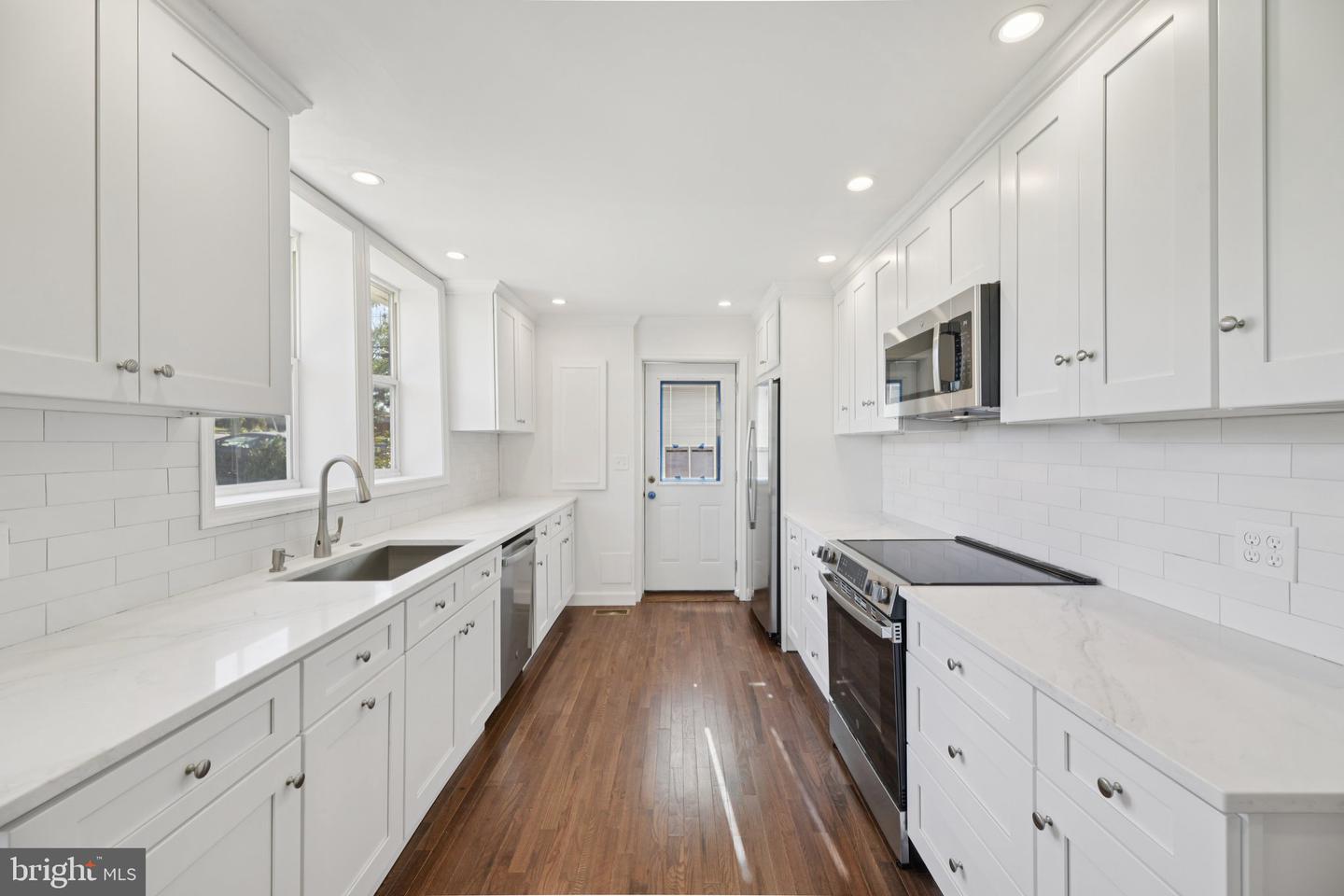 8444 WOODLAWN ST, ALEXANDRIA, Virginia 22309, 4 Bedrooms Bedrooms, ,3 BathroomsBathrooms,Residential,For sale,8444 WOODLAWN ST,VAFX2268646 MLS # VAFX2268646
