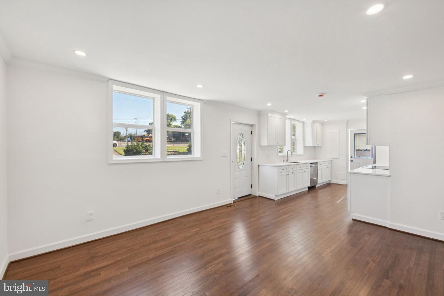 8444 WOODLAWN ST, ALEXANDRIA, Virginia 22309, 4 Bedrooms Bedrooms, ,3 BathroomsBathrooms,Residential,For sale,8444 WOODLAWN ST,VAFX2268646 MLS # VAFX2268646