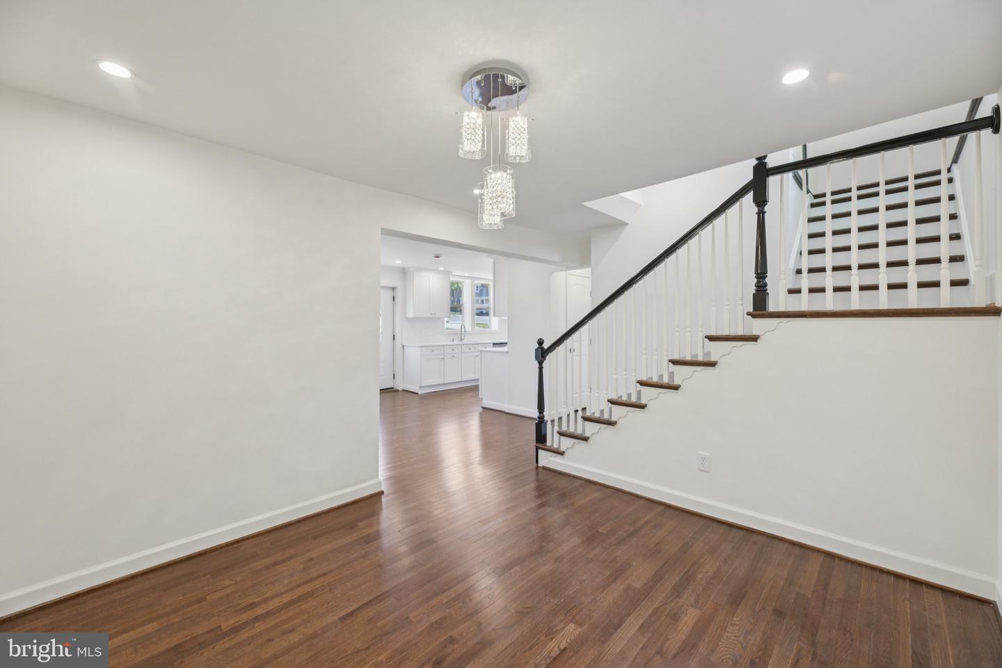 8444 WOODLAWN ST, ALEXANDRIA, Virginia 22309, 4 Bedrooms Bedrooms, ,3 BathroomsBathrooms,Residential,For sale,8444 WOODLAWN ST,VAFX2268646 MLS # VAFX2268646