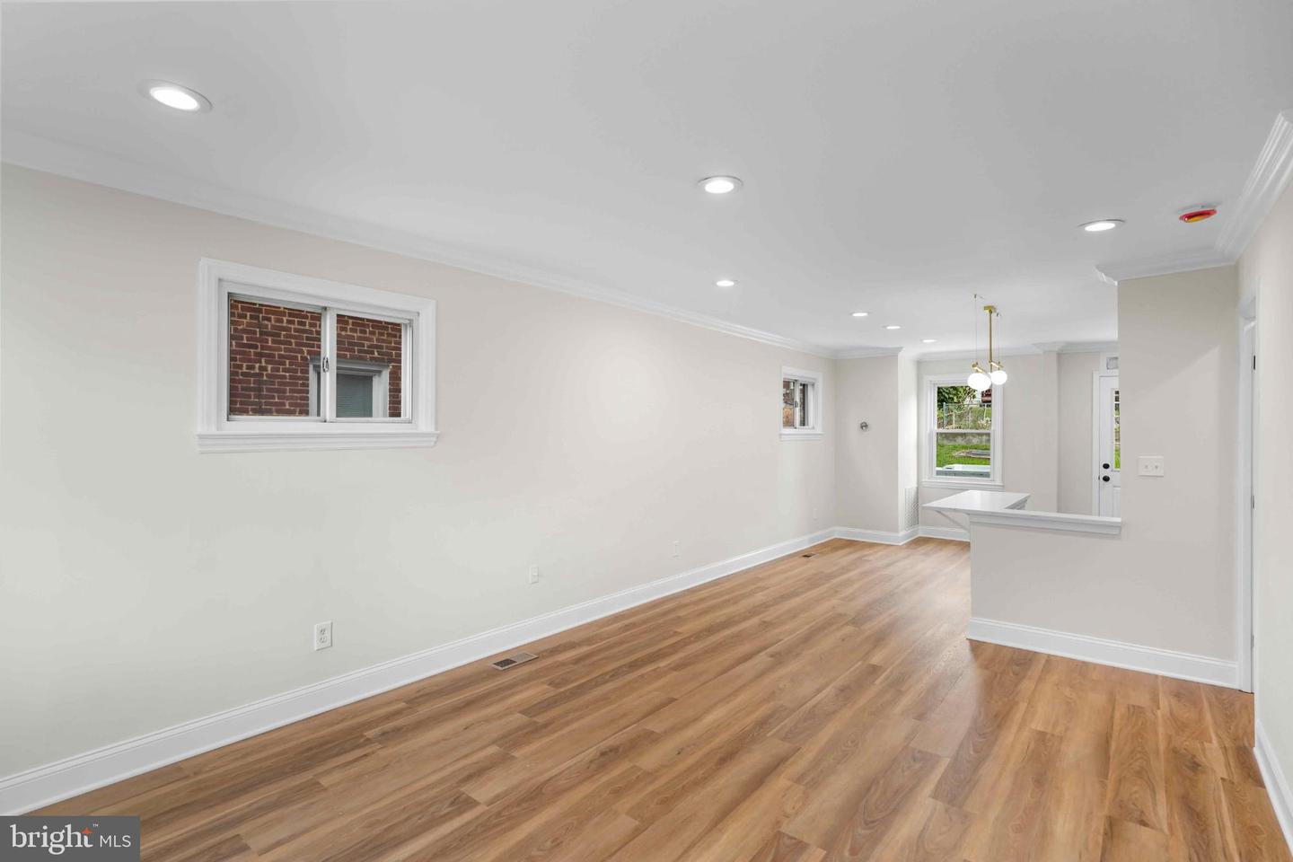 4649 H ST SE, WASHINGTON, District Of Columbia 20019, 3 Bedrooms Bedrooms, 9 Rooms Rooms,2 BathroomsBathrooms,Residential,For sale,4649 H ST SE,DCDC2223646 MLS # DCDC2223646