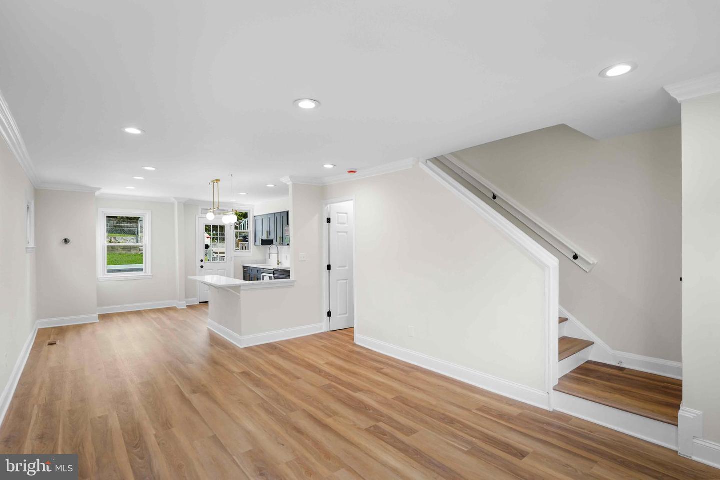 4649 H ST SE, WASHINGTON, District Of Columbia 20019, 3 Bedrooms Bedrooms, 9 Rooms Rooms,2 BathroomsBathrooms,Residential,For sale,4649 H ST SE,DCDC2223646 MLS # DCDC2223646