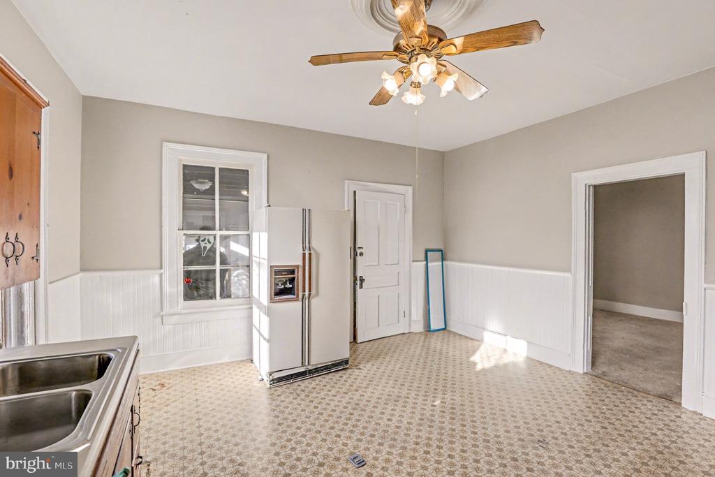 8916 COURTHOUSE RD, SPOTSYLVANIA, Virginia, ,Residential,8916 COURTHOUSE RD,VASP2036730 MLS # VASP2036730