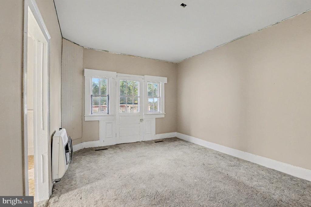 8916 COURTHOUSE RD, SPOTSYLVANIA, Virginia, ,Residential,8916 COURTHOUSE RD,VASP2036730 MLS # VASP2036730